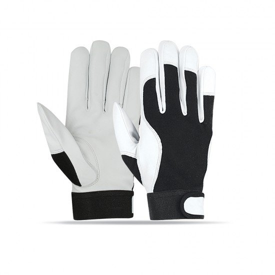 BATTING GLOVES
